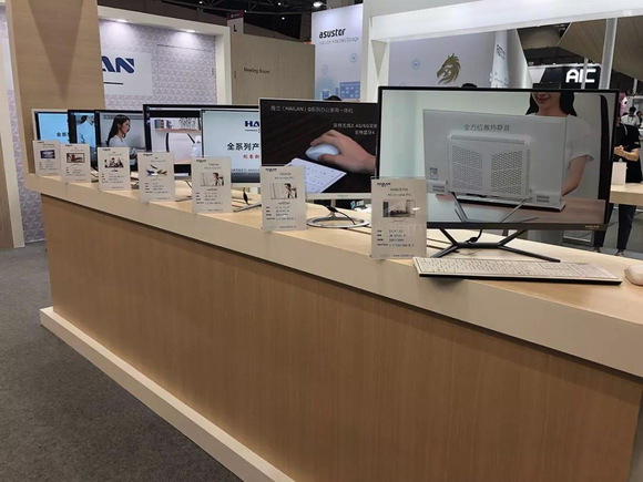 2_resize.jpg 2_resize.jpg